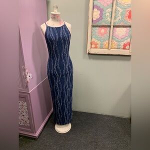 Jessica McClintock form fitting dress!